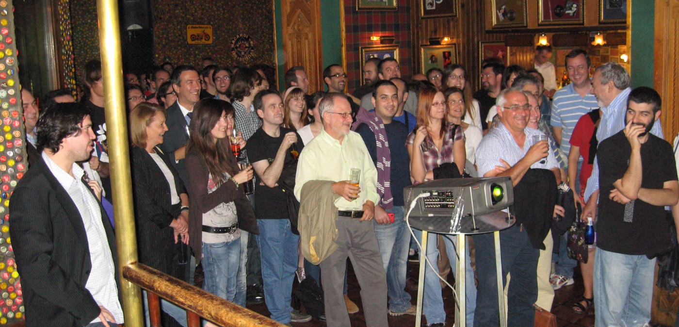 El público, durante la presentación de 'Escépticos' en el Cotton Club de Bilbao. Foto: Luisa Idoate.