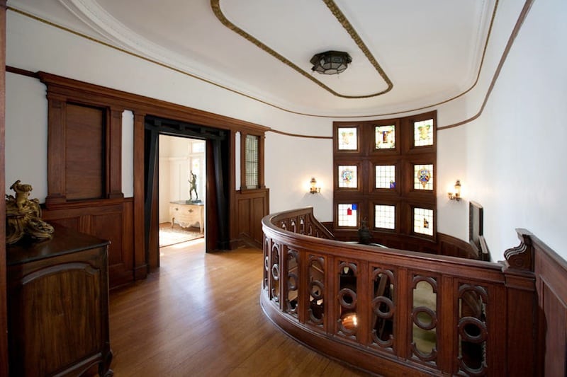 Interior de la mansión Alfred F. Rosenheim, de Los Ángeles.