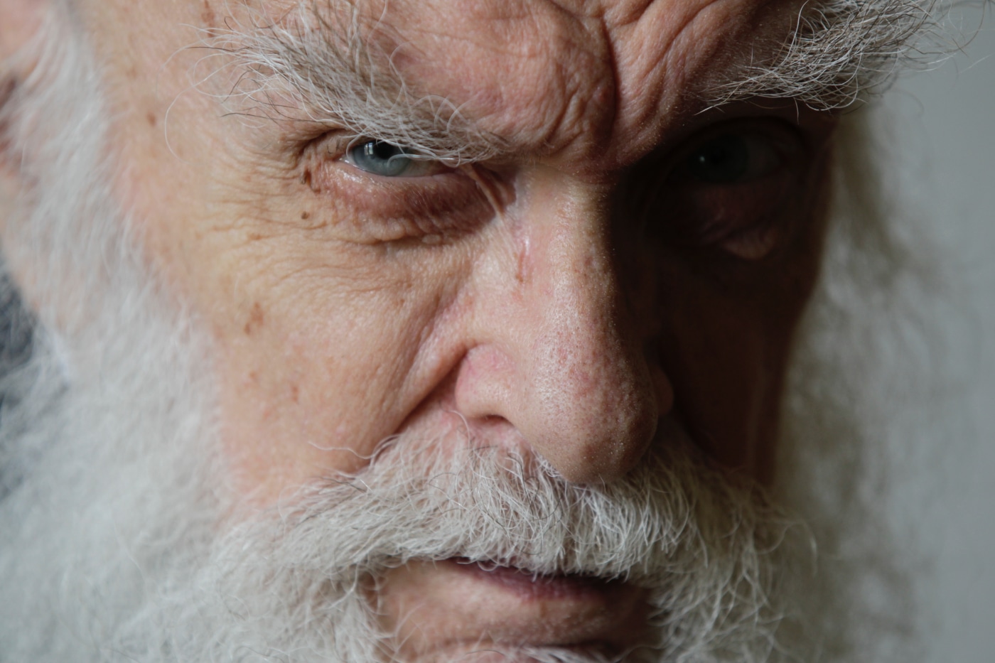El ilusionista James Randi. Foto: Luis Ángel Gómez.