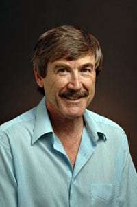 El cosmólogo Paul Davies.