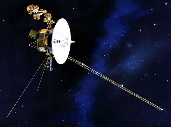 Recreación de la 'Voyager 2' en su misión. Ilustración: NASA.