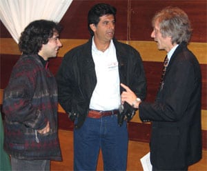 Diego Zúñiga, Alfonso Ramírez y Alejandro Borgo charlan durante un descanso. Foto: L.A. Gámez.