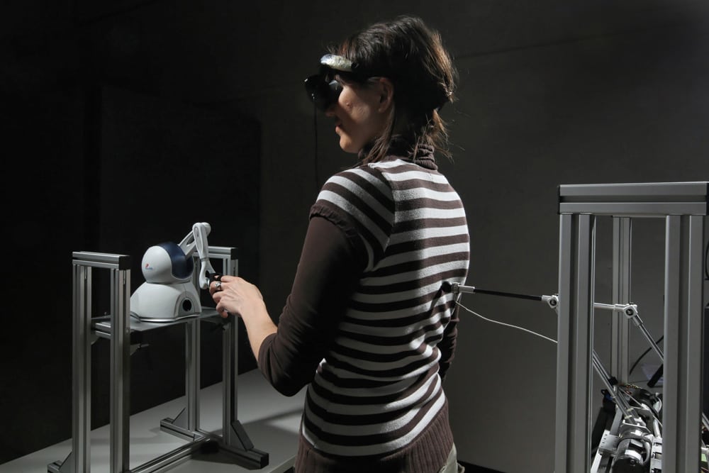Uno de los sujetos, durante el experimento. Foto: Alain Herzog-EPFL.