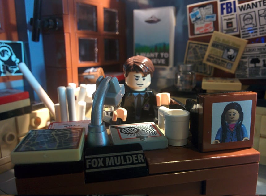 Fox Mulder en su despacho del FBI. Foto: Bret Waller.