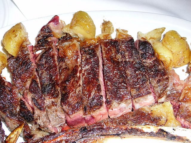 Chuletón. Foto: Javier Lastras. Chuletón. Foto: Javier Lastras.