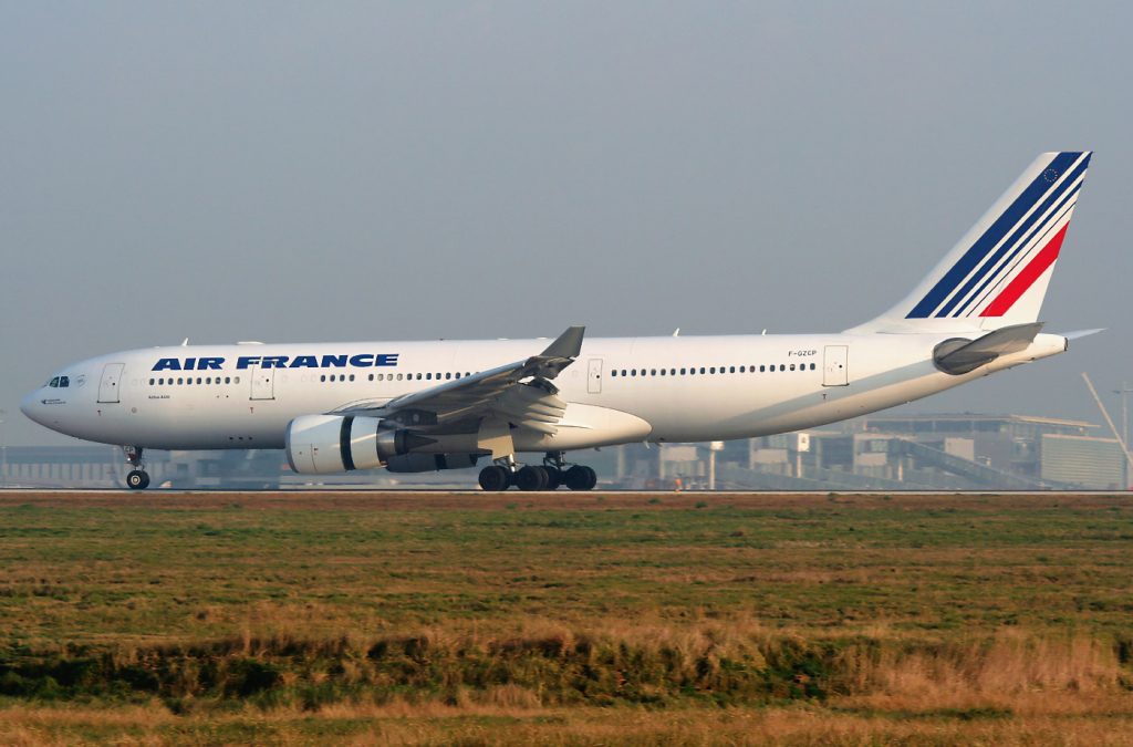 El Airbus A330-200 F-GZCP de Air France siniestrado, en el aeropuerto Charles de Gaulle en mazo de 2007. Foto: Pawel Kierzkowski.