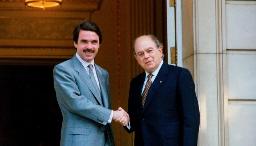José María Aznar recibe a Jordi Pujol en La Moncloa el 2 de julio de 1996. Foto: Ministerio de la Presidencia. Gobierno de España.