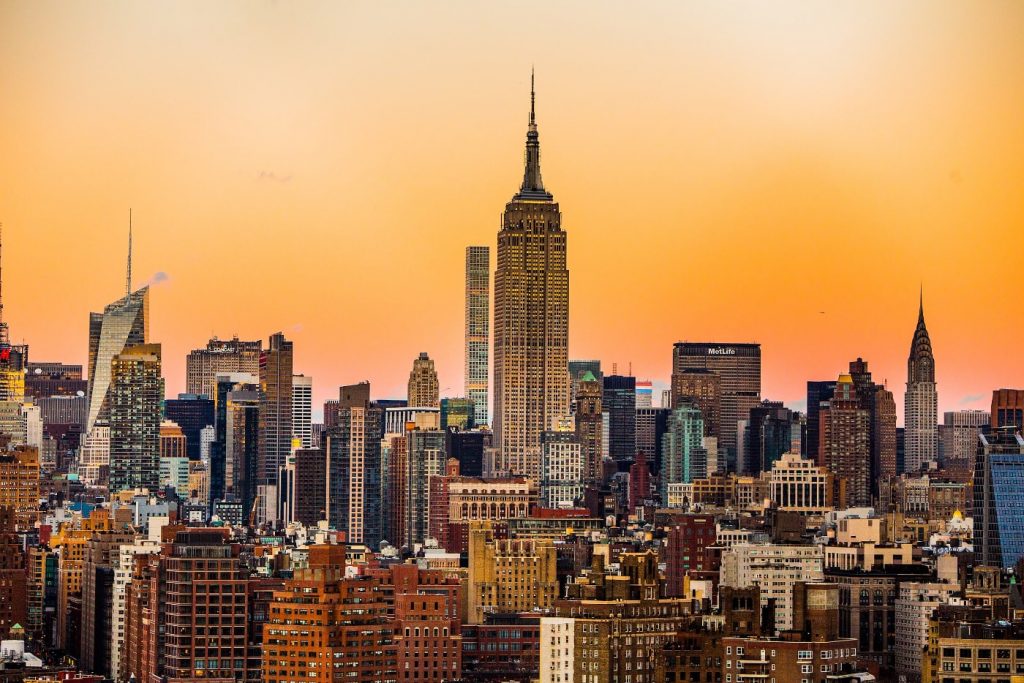 El Empire State dominando Manhattan, al anochecer. Foto: Michael Discenza.