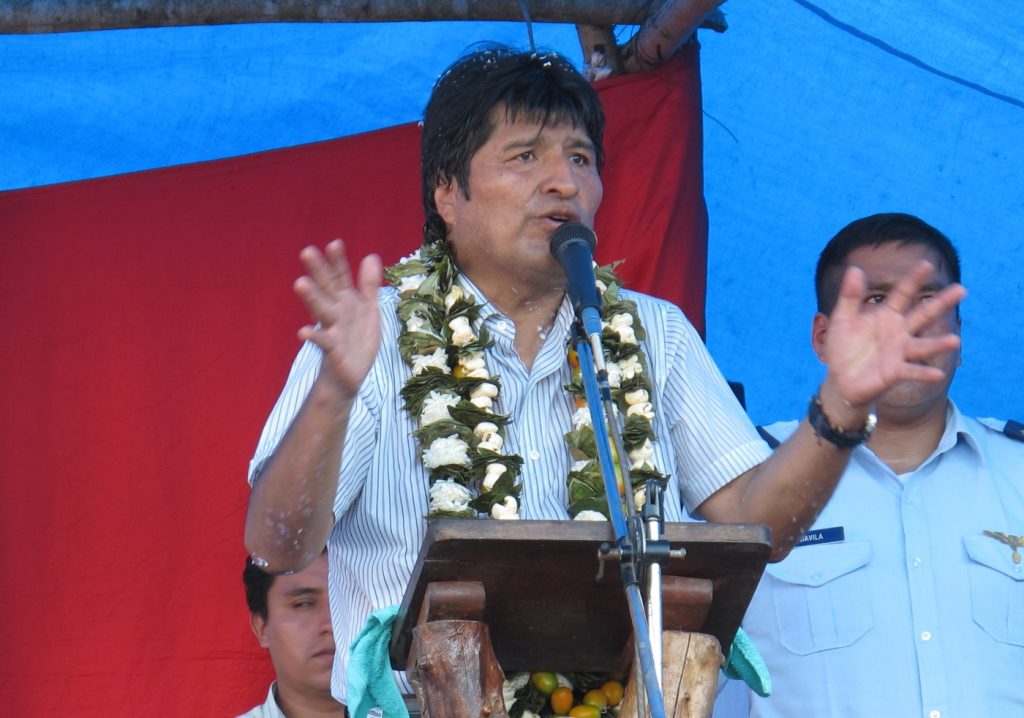 Evo Morales, en la inauguración de una planta procesadora de cítricos. Foto: Kiloburg.