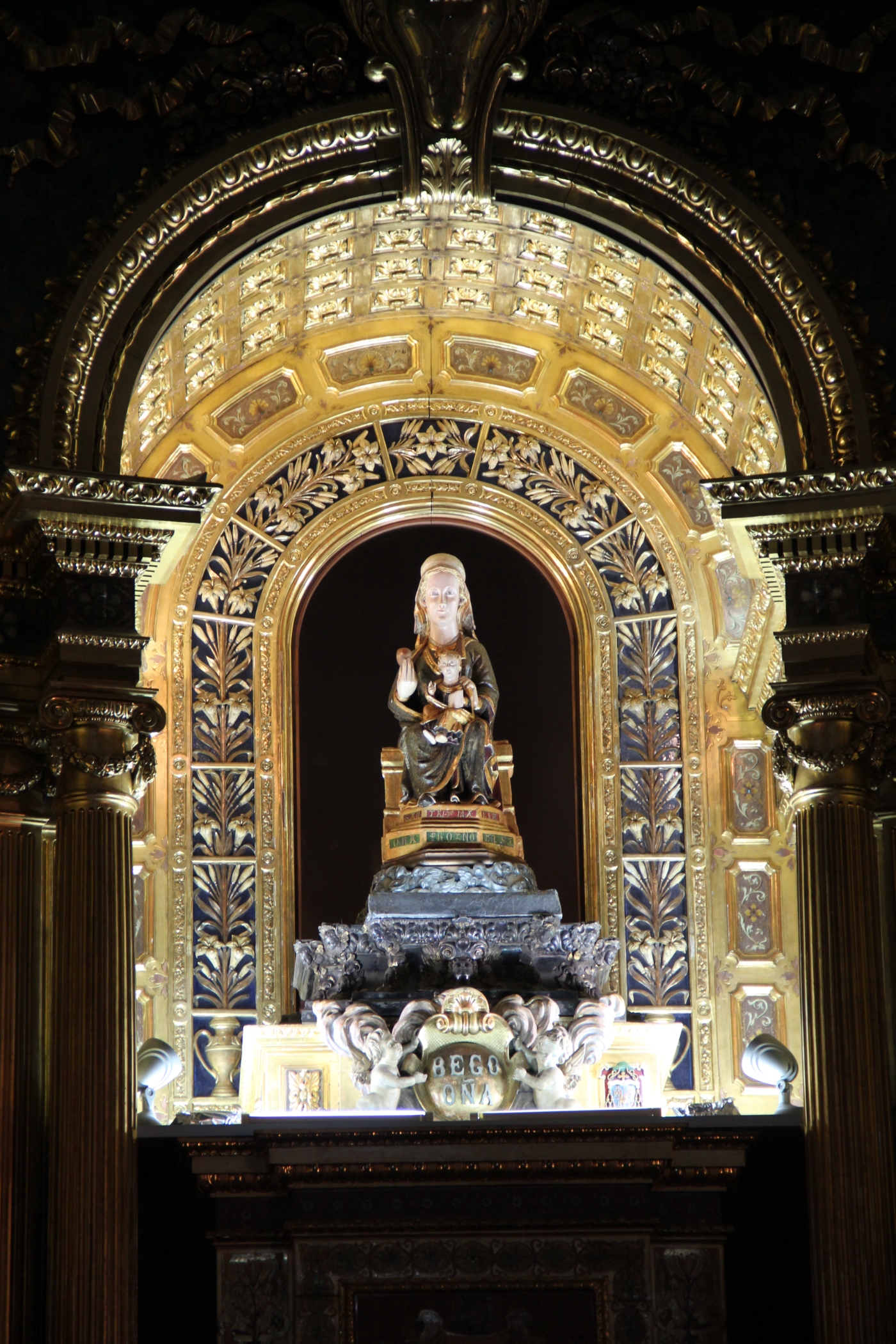 ¿Por qué no hizo nada la Virgen de Begoña en las inundaciones de 1983 y el accidente del monte Oiz?