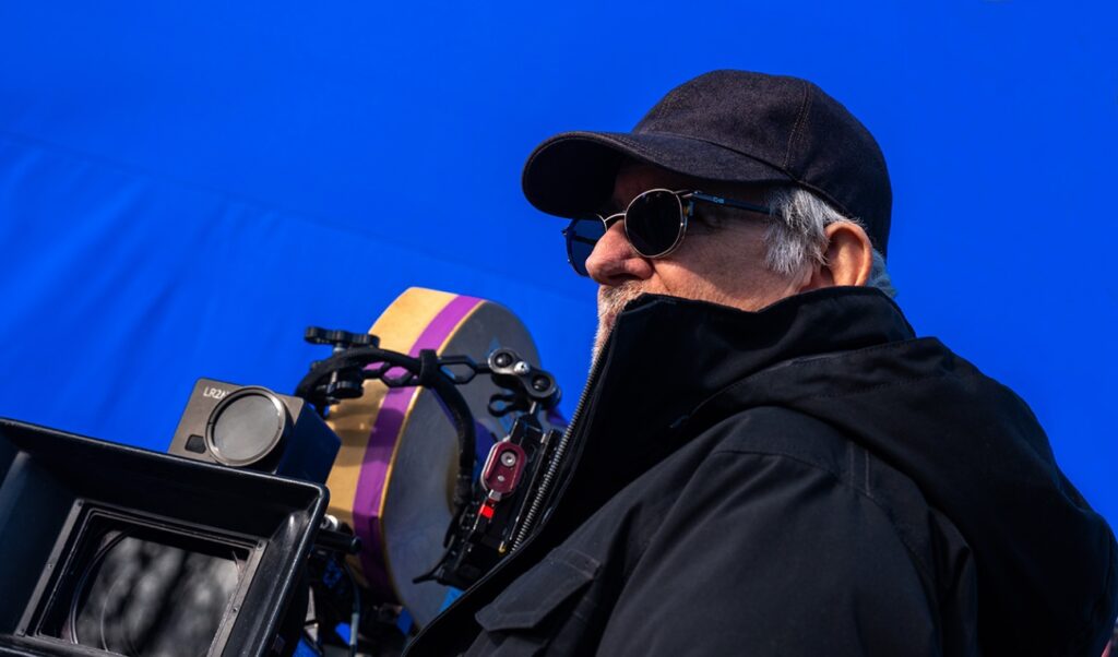 Steven Spielberg, en el rodaje de ‘El día de la revelación’. Foto: Universal Pictures.
